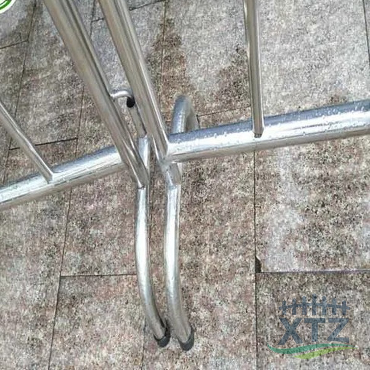 Stainless Steel Crowd Control Barrier - GEO illustration 07